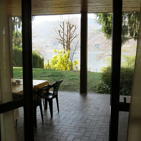 Villa Marinella Fronte Lago *
