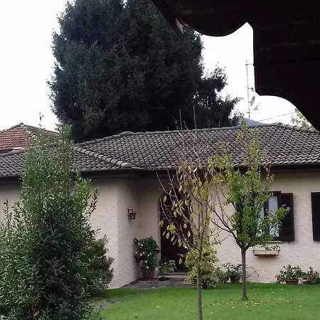 Villa Marinella Fronte Lago *