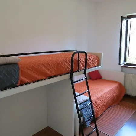 Marinella Fronte Lago Villa *